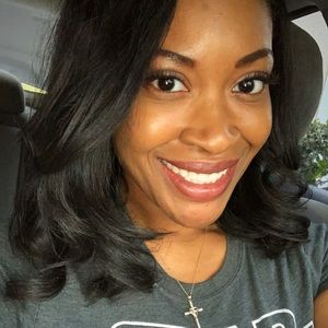 Meet your Posher, Valerie